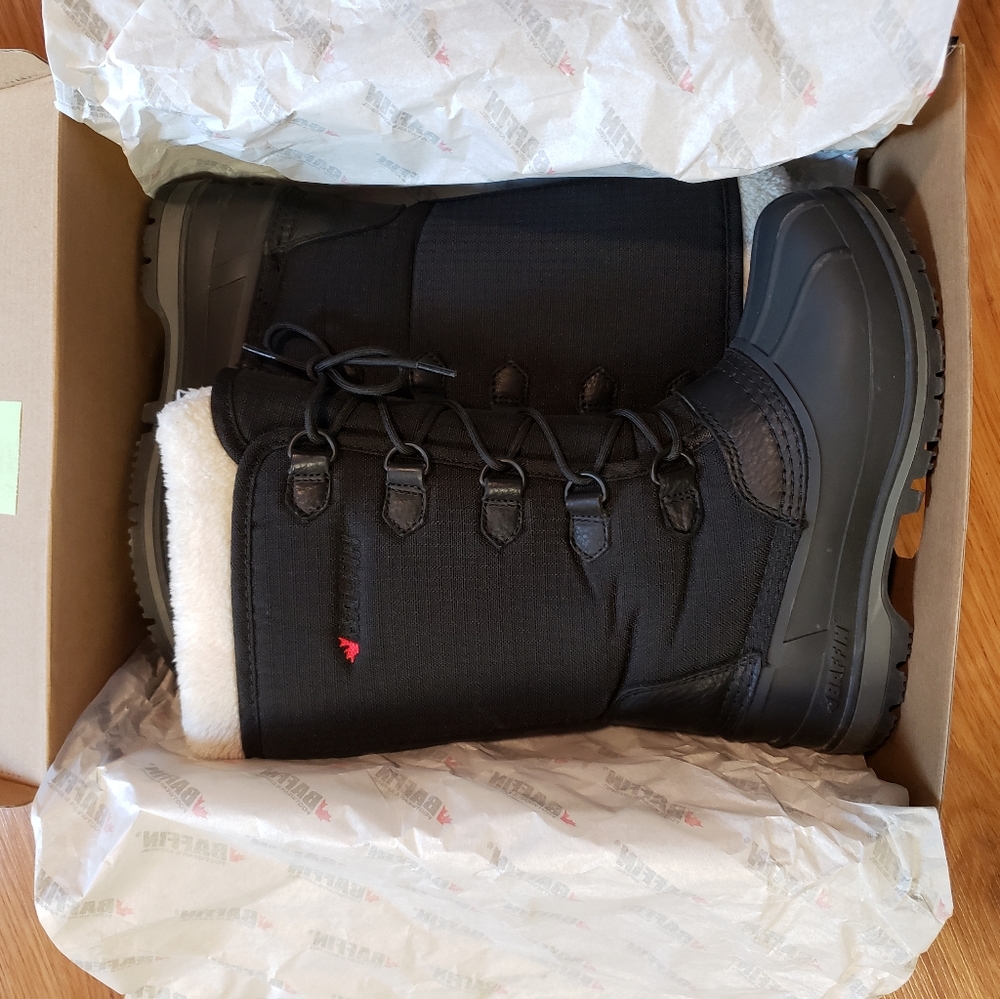 GONE TOMORROW!! LAST CHANCE Baffin Snow Boots